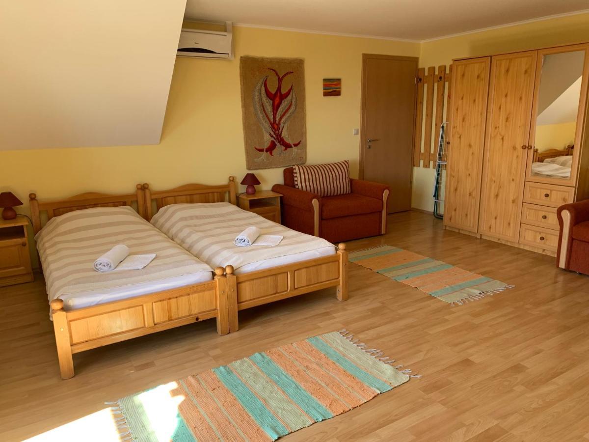 Holidaysport Haus Balatongyorok Bagian luar foto
