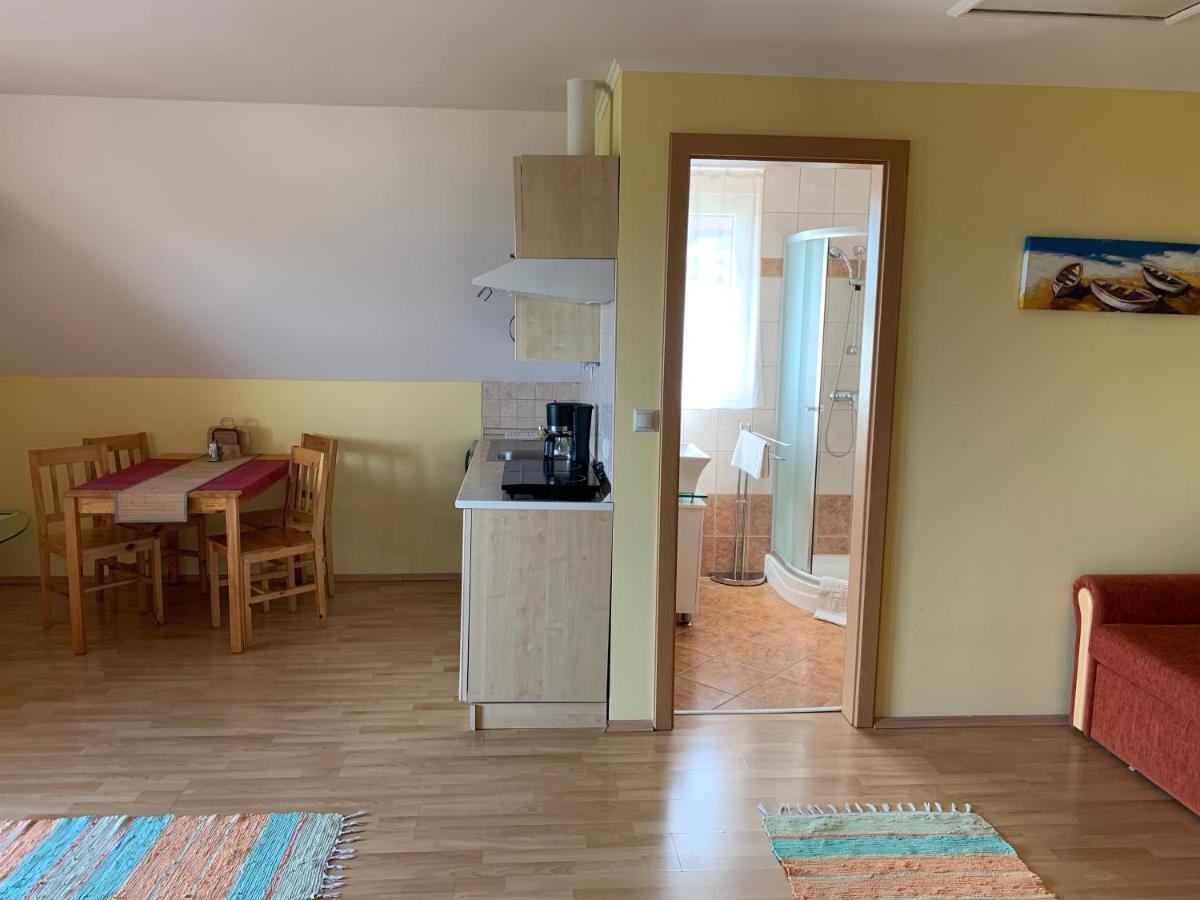 Holidaysport Haus Balatongyorok Bagian luar foto