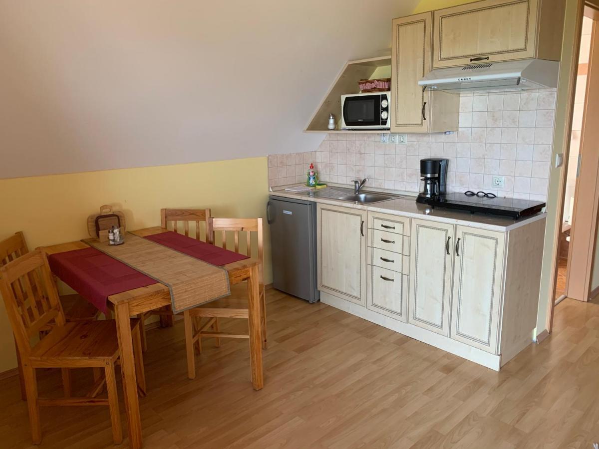 Holidaysport Haus Balatongyorok Bagian luar foto
