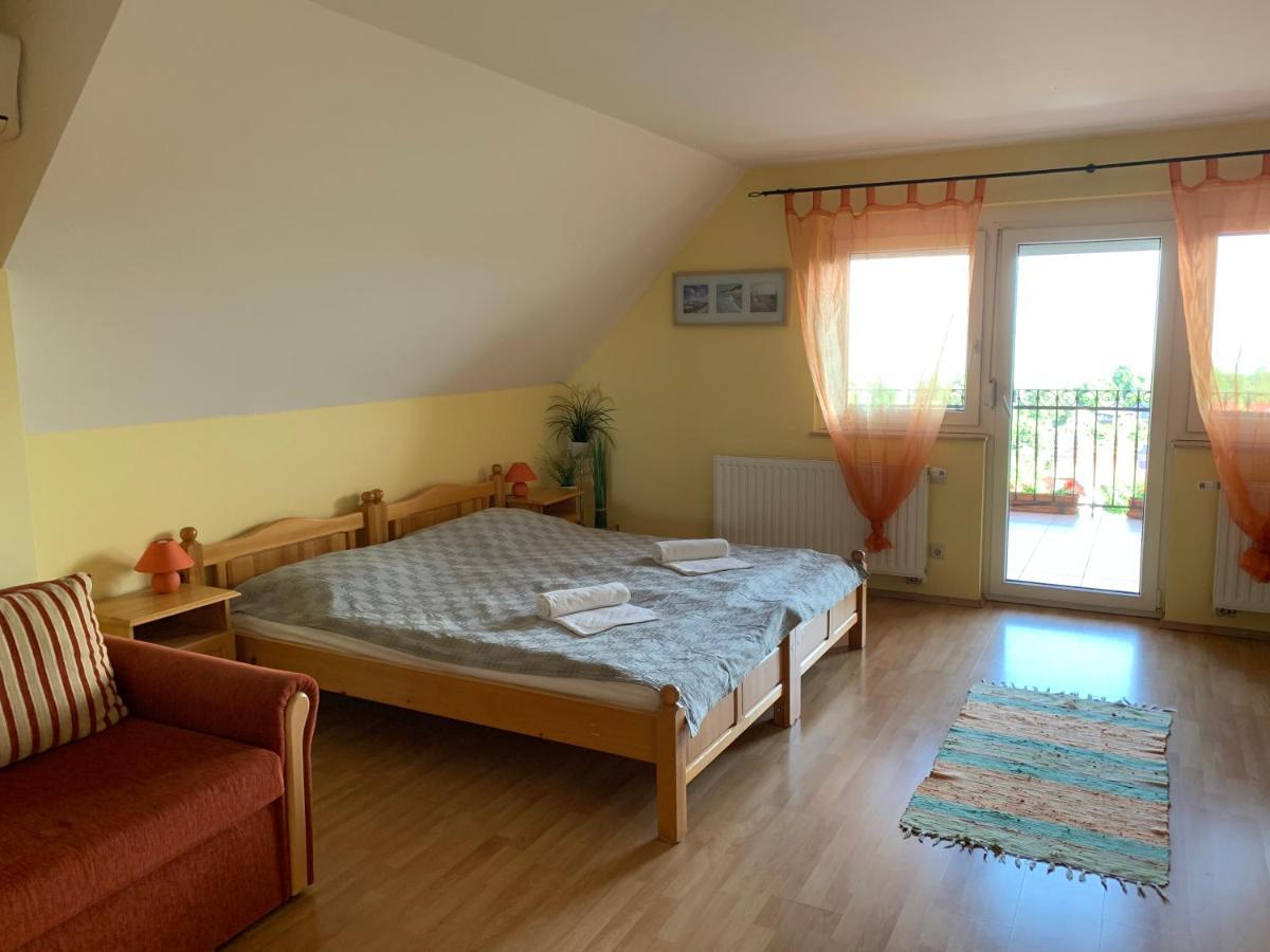 Holidaysport Haus Balatongyorok Bagian luar foto